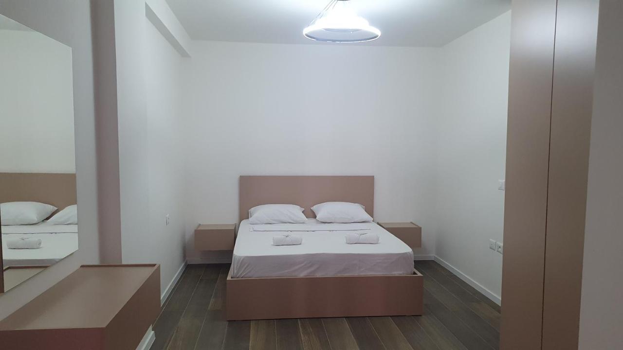 Amelja'S Apartment Shkoder Exterior photo